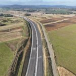 4 km 68+740 układanie warstw konstrukcji nawierzchni