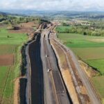 18 km 71+450 układanie warstw konstrukcji nawierzchni