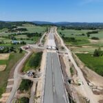 14 km 70+450 ułożone warstwy nawierzchni z kruszywa