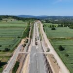 17 km 70+030 układanie warstw podbudowy