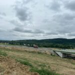 21.1 km 77+600 ułożone warstwy nawierzchni, roboty ziemne - docelowy węzeł Dukla