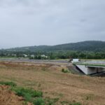 21.1 km 77+600 ułożone warstwy nawierzchni, roboty ziemne - docelowy węzeł Dukla