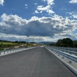 12.1 km 74+500 obiekt ES 2.2-montaż barier