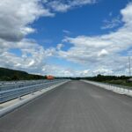 12.2 km 74+500 obiekt ES 2.2-montaż barier