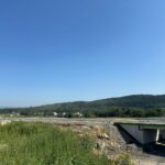 21.1 km 77+600 ułożone warstwy nawierzchni, roboty ziemne - docelowy węzeł Dukla