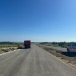 4 km 70+800 ułożona warstwa nawierzchni ,( przeciwnie do km )