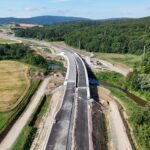 42 km 76+060 ułożone warstwy nawierzchni