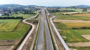 11 km 70+050 ułożone warstwy nawierzchni