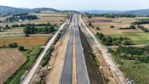 16 km 70+890 ułożone warstwy nawierzchni