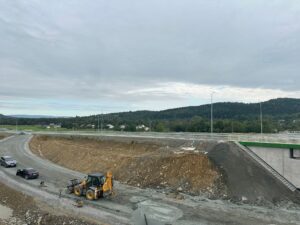 21.1 km 77+600 ułożone warstwy nawierzchni - docelowy węzeł Dukla