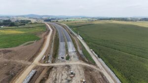 4 km 68+710 roboty ziemne, ułożone warstwy nawierzchni