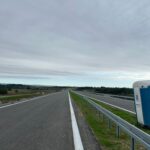 4 km 70+800 rozpoczęcie wykonywania oznakowania poziomego ( przeciwnie do km )