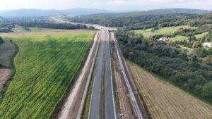 42 km 75+510 ułożone warstwy nawierzchni