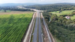 43 km 75+650 ułożone warstwy nawierzchni