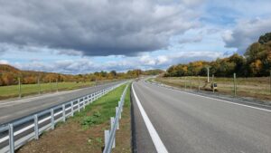 10 km 74+170 malowanie oznakowania poziomego (przeciwnie do km)