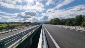12.1 km 74+500 obiekt ES 2.2-malowanie oznakowania poziomego